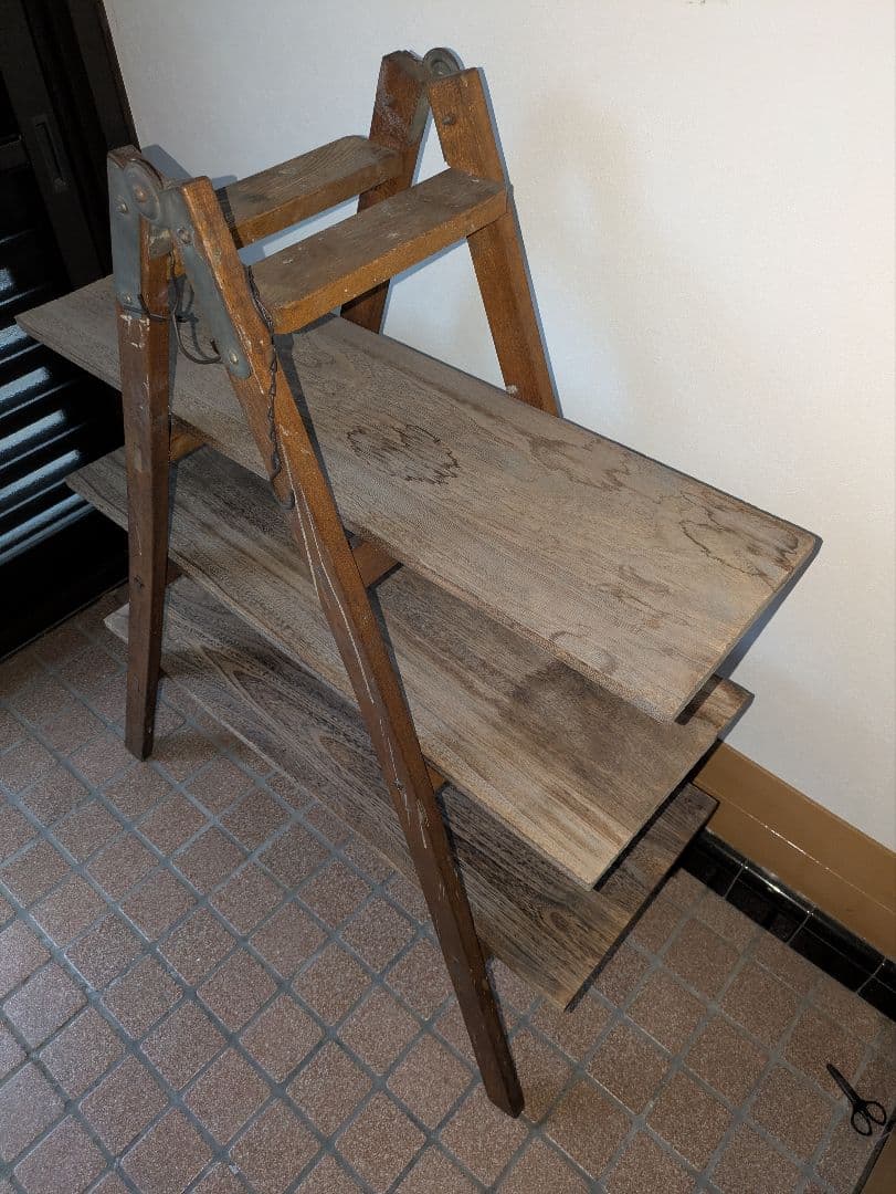 アンティーク ハンドメイド 木製棚 脚立活用