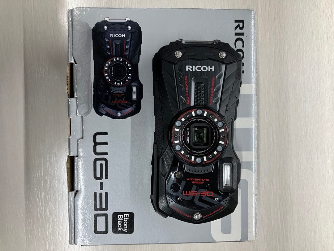 リコー WG-30 デジタルカメラ 本体と付属品