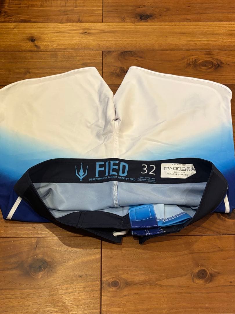 FIED サーフパンツ32インチ　新品未使用　ファイド　フィジーク