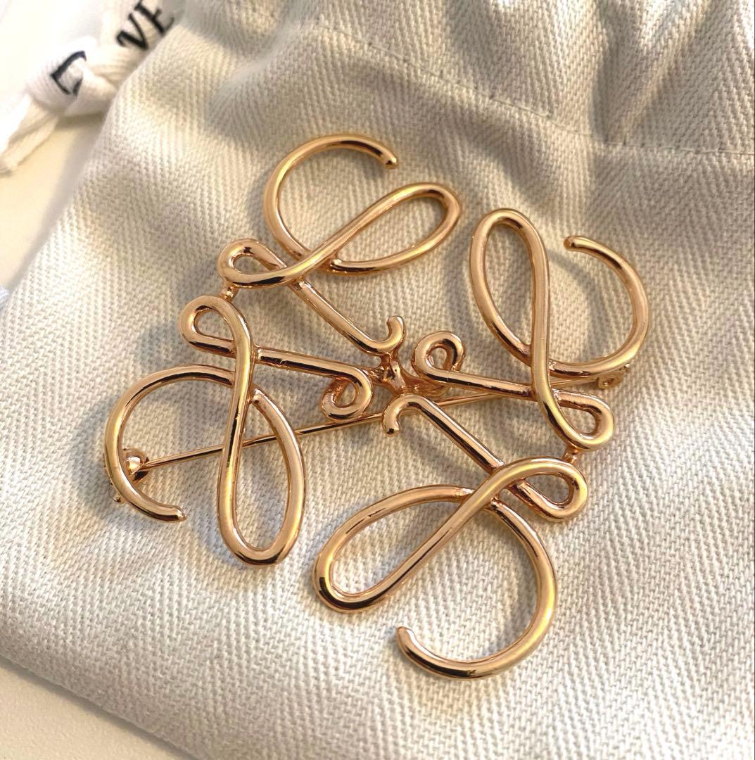 【美品】LOEWE アナグラムブローチ　ピンクゴールド