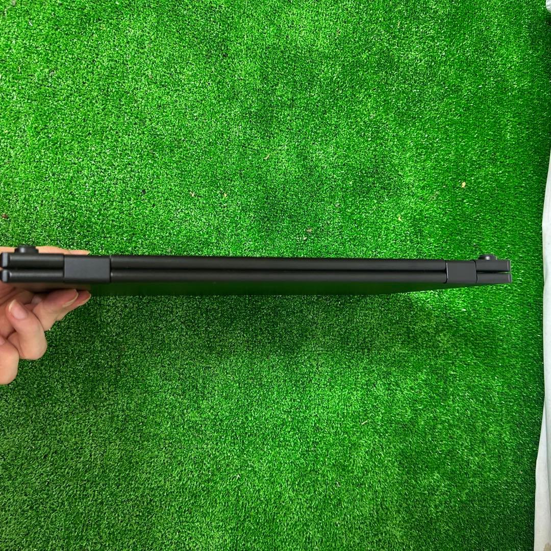 15.6インチ デュアルモバイルモニター 本体