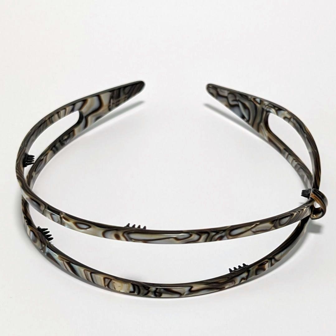 美品 ALEXANDRE DE PARIS カチューシャ へアクセサリー Aロゴ