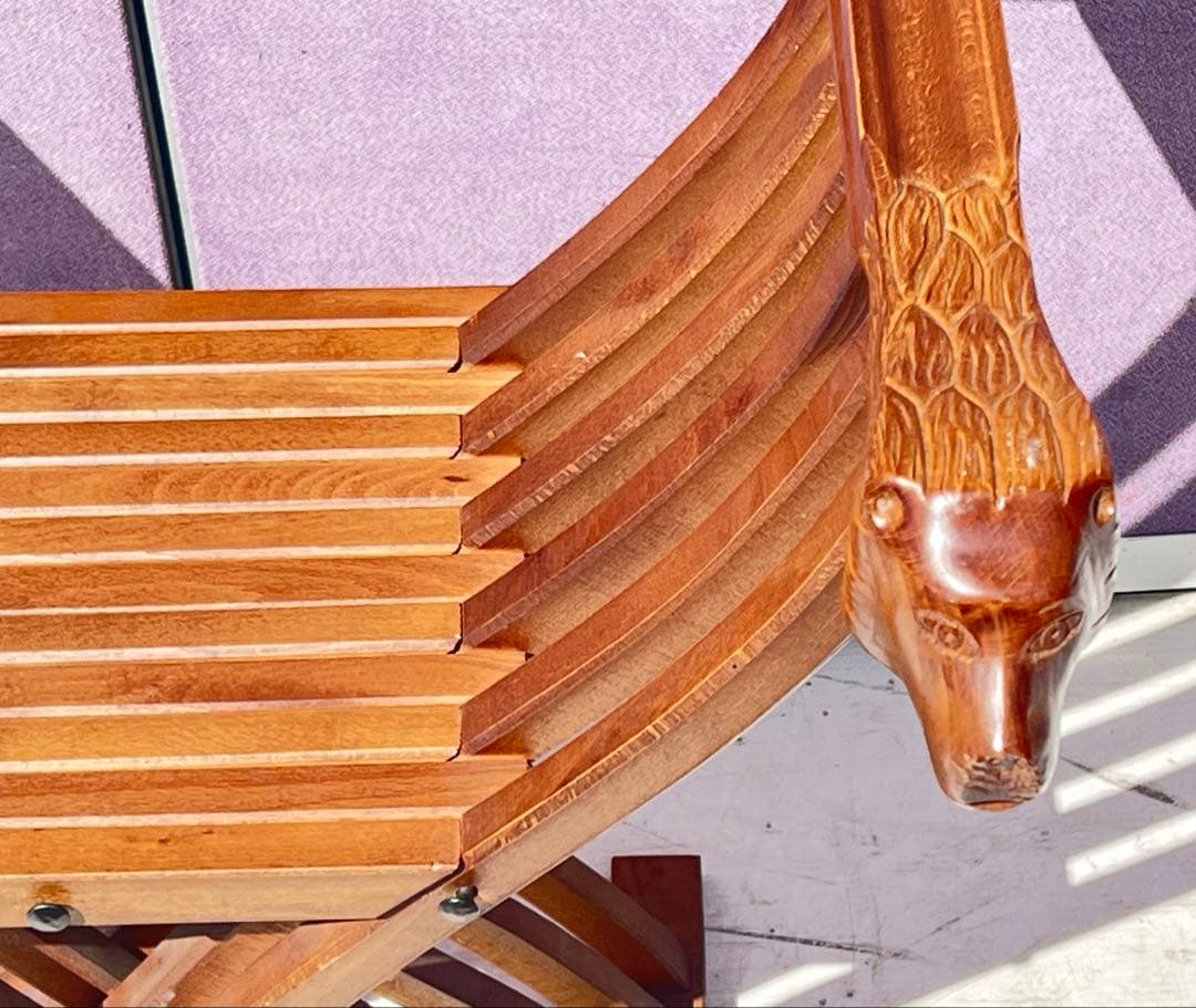 ライオン イタリア製アンティーク折りたたみ椅子