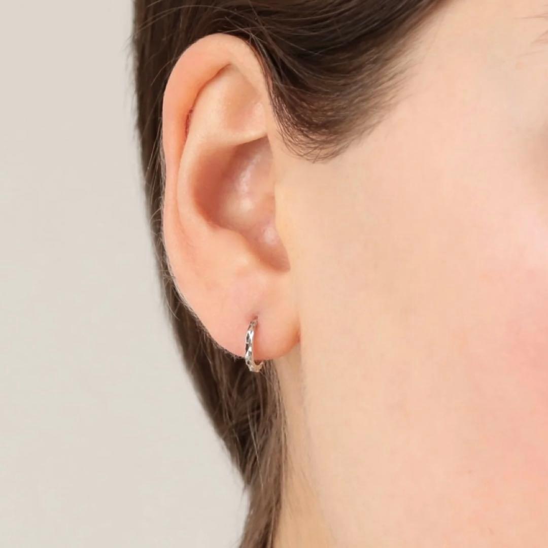 新品 K18 フープ ホワイトゴールド 18金ピアス 刻印あり日本製 ペア ♡⑤