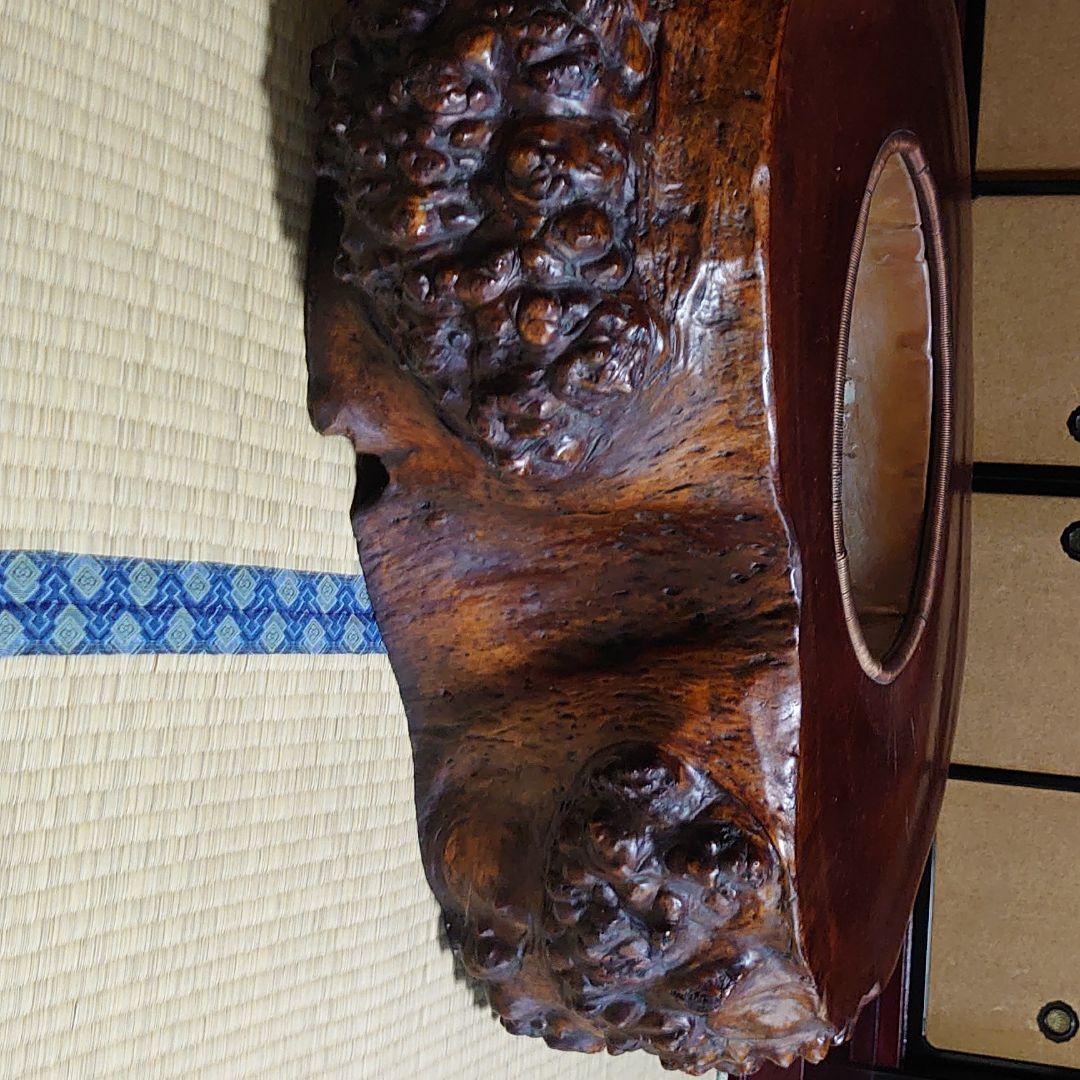 銀杏の木の、切りかぶを使った火鉢。