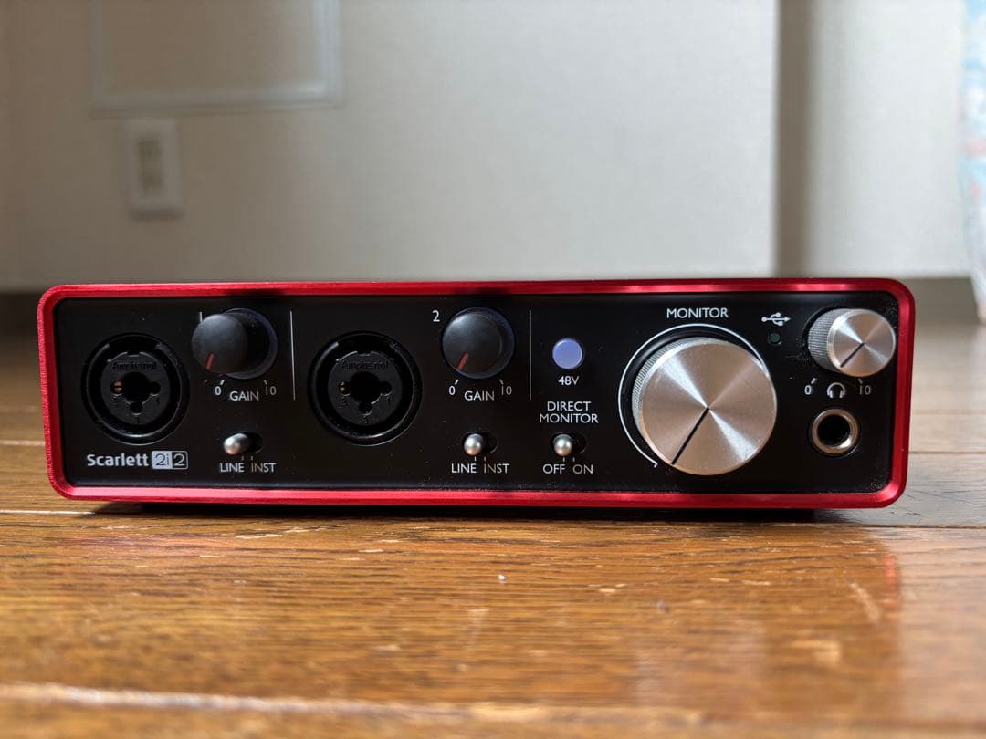 【美品】Focusrite Scarlett 2i2 オーディオインターフェース