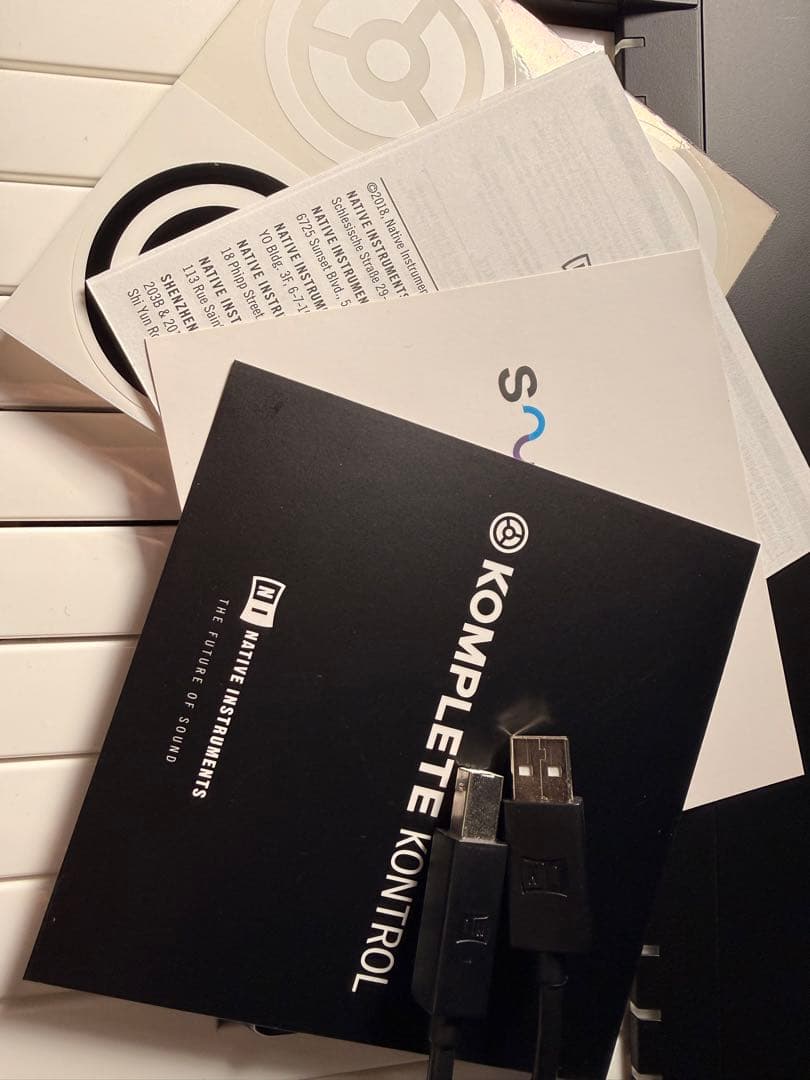 DTM・DAW KOMPLETE KONTROL S49 Mk2