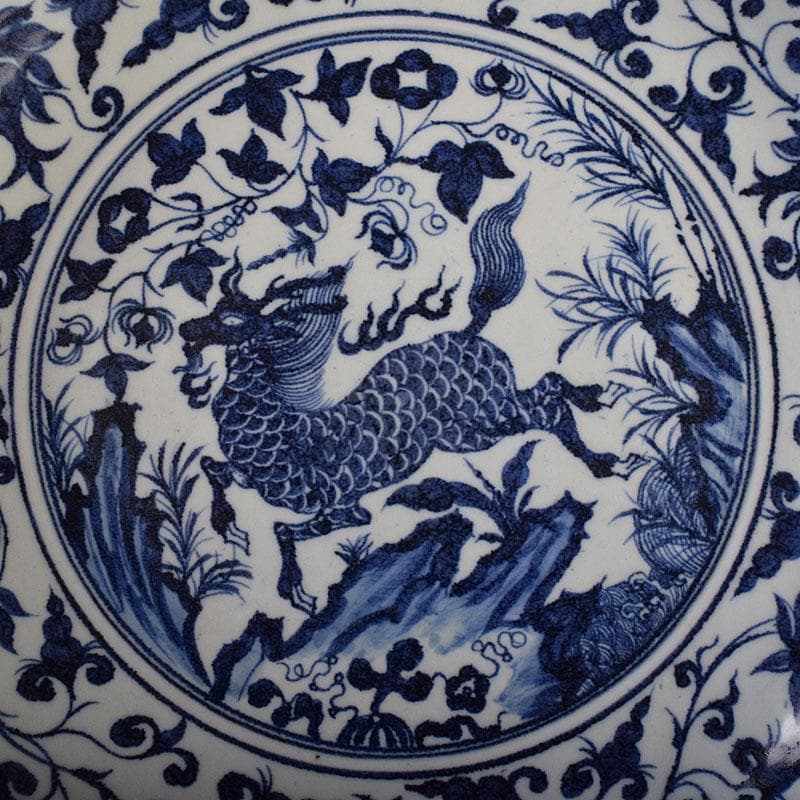 中国　青花　山水麒麟文盤　大皿　輪花皿　直径約41㎝　V　7324C