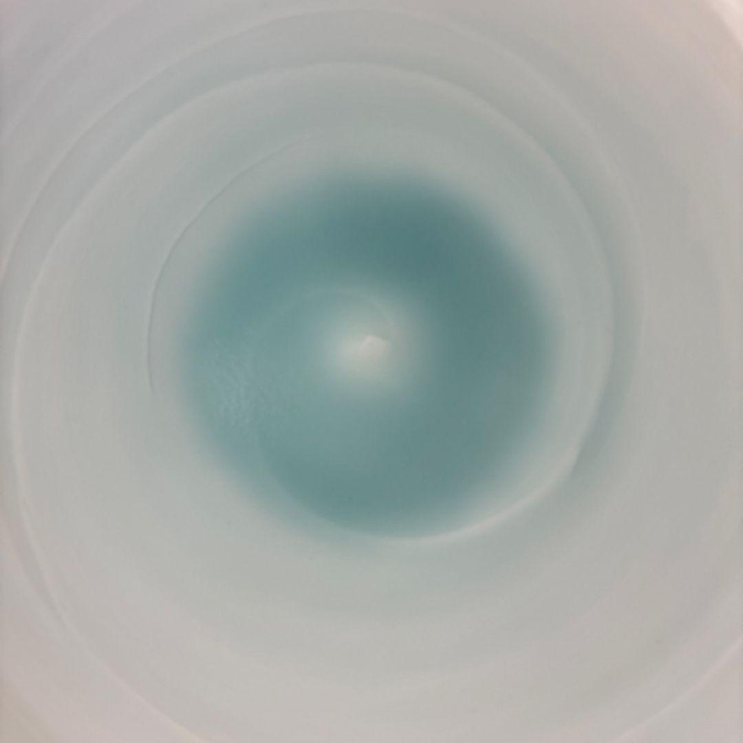 角谷英明　青白磁　渦文　盛皿　共箱　　父:角谷一圭