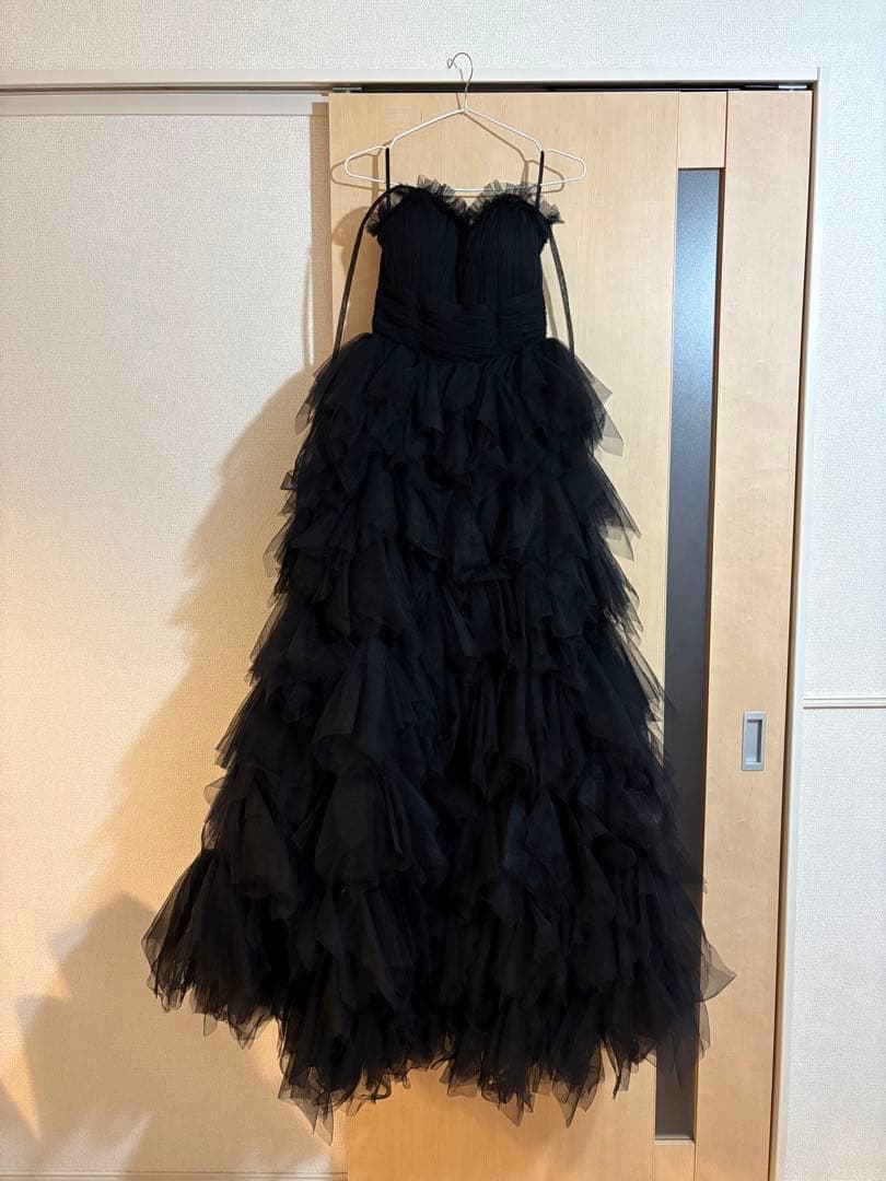 前撮りドレス　ウェディングドレス　前撮り黒ドレス