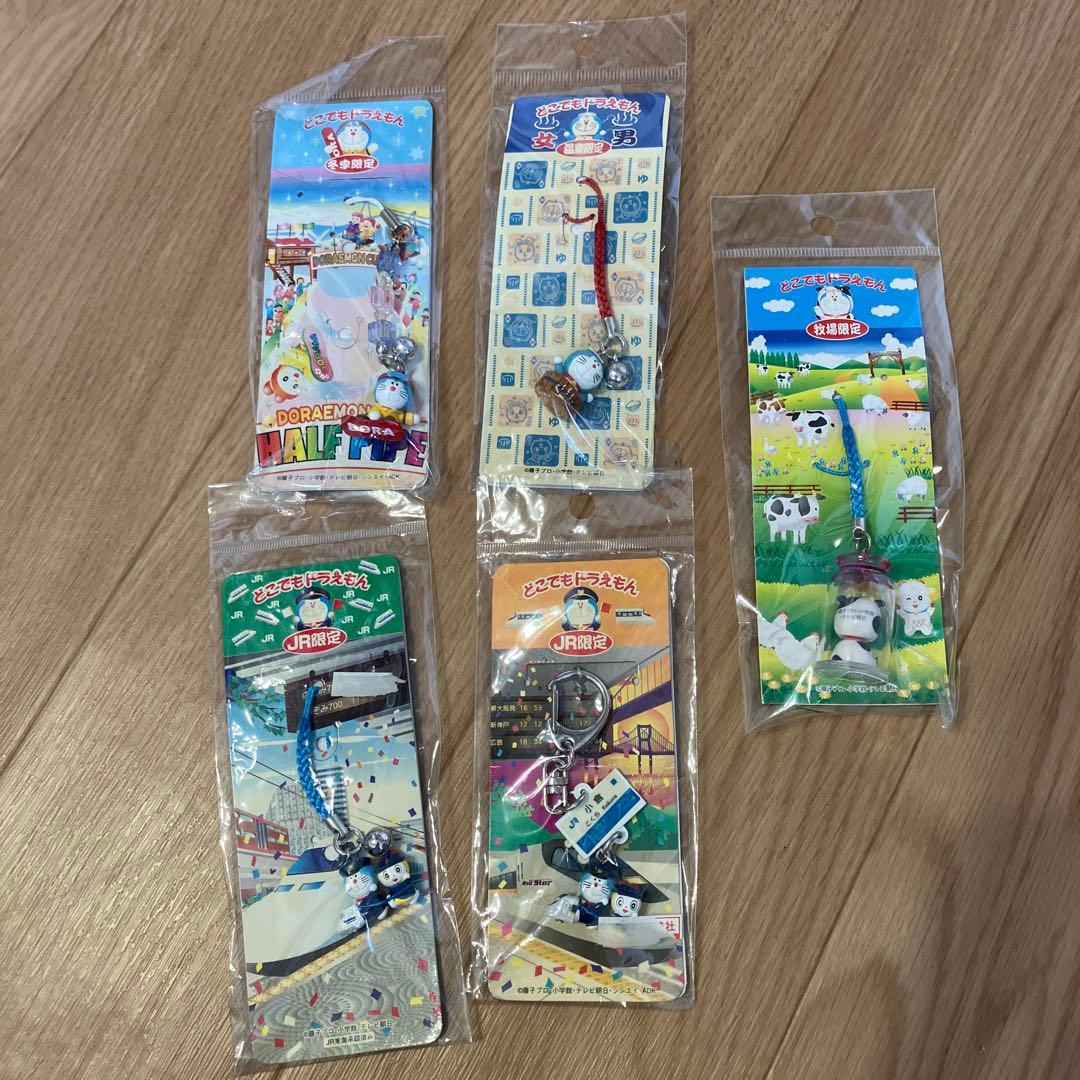 ドラえもん　ご当地ストラップ 45点（被りなし）