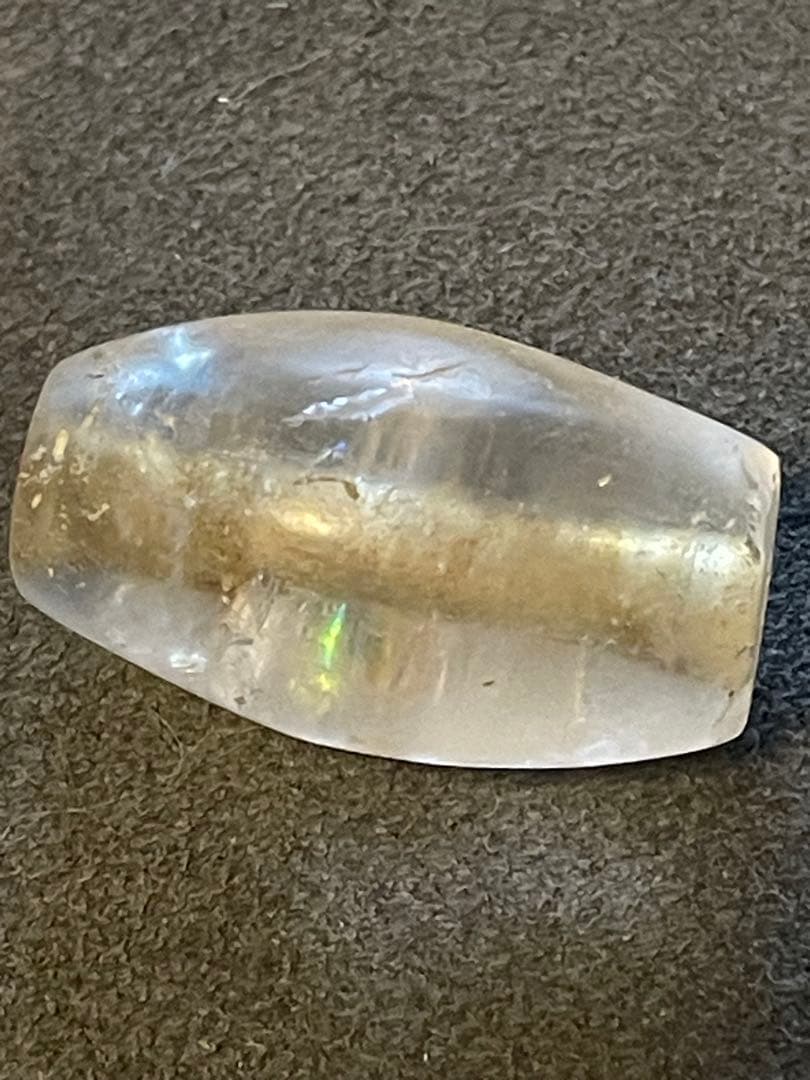 古墳時代　水晶棗玉（なつめたま）