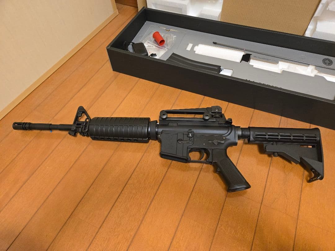 新同品　東京マルイ　次世代電動ガン　M4A1 カービン