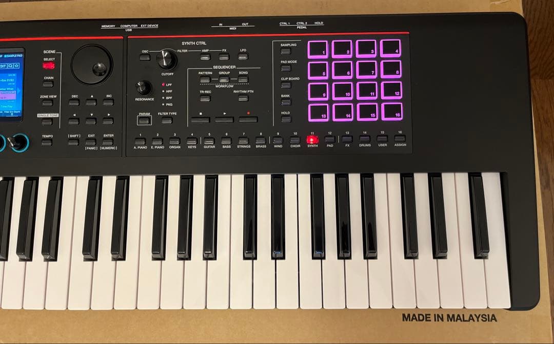 【新品同様】Roland FANTOM 07 シンセサイザー 76鍵