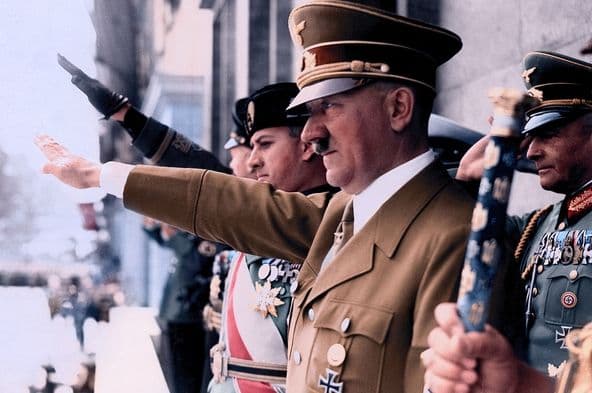 A.H総統制帽　党制服型