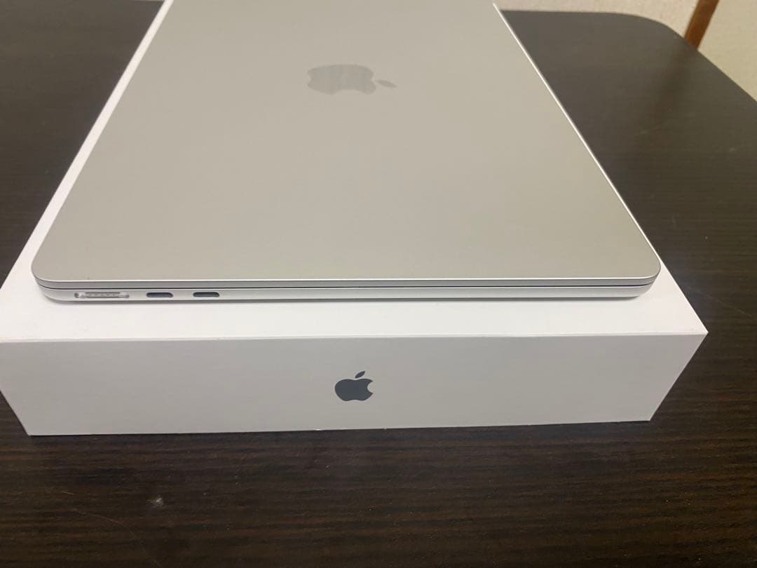 MacBook本体 Apple MacBook Air M3 16GB 512Gb SSD