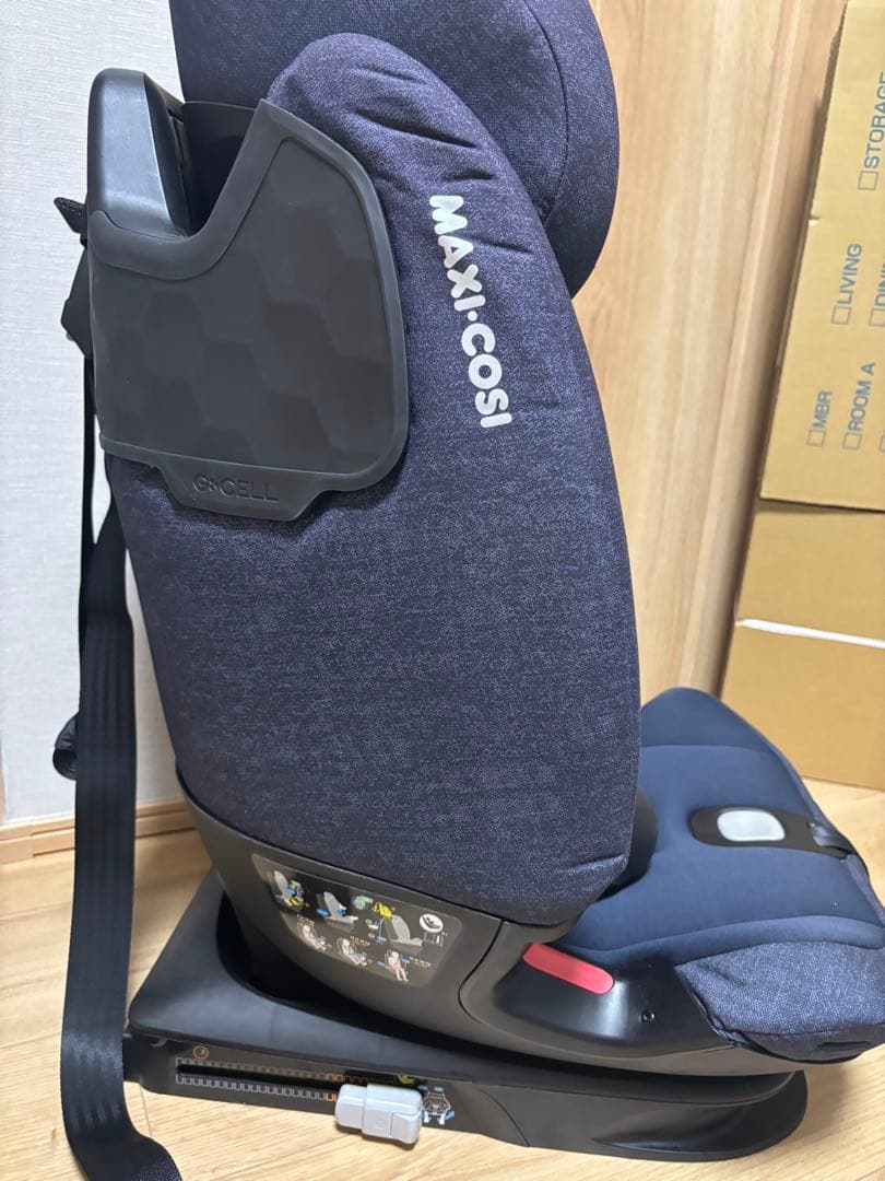 Maxi-Cosi Titan Proチャイルドシート　マキシコシ　タイタンプロ