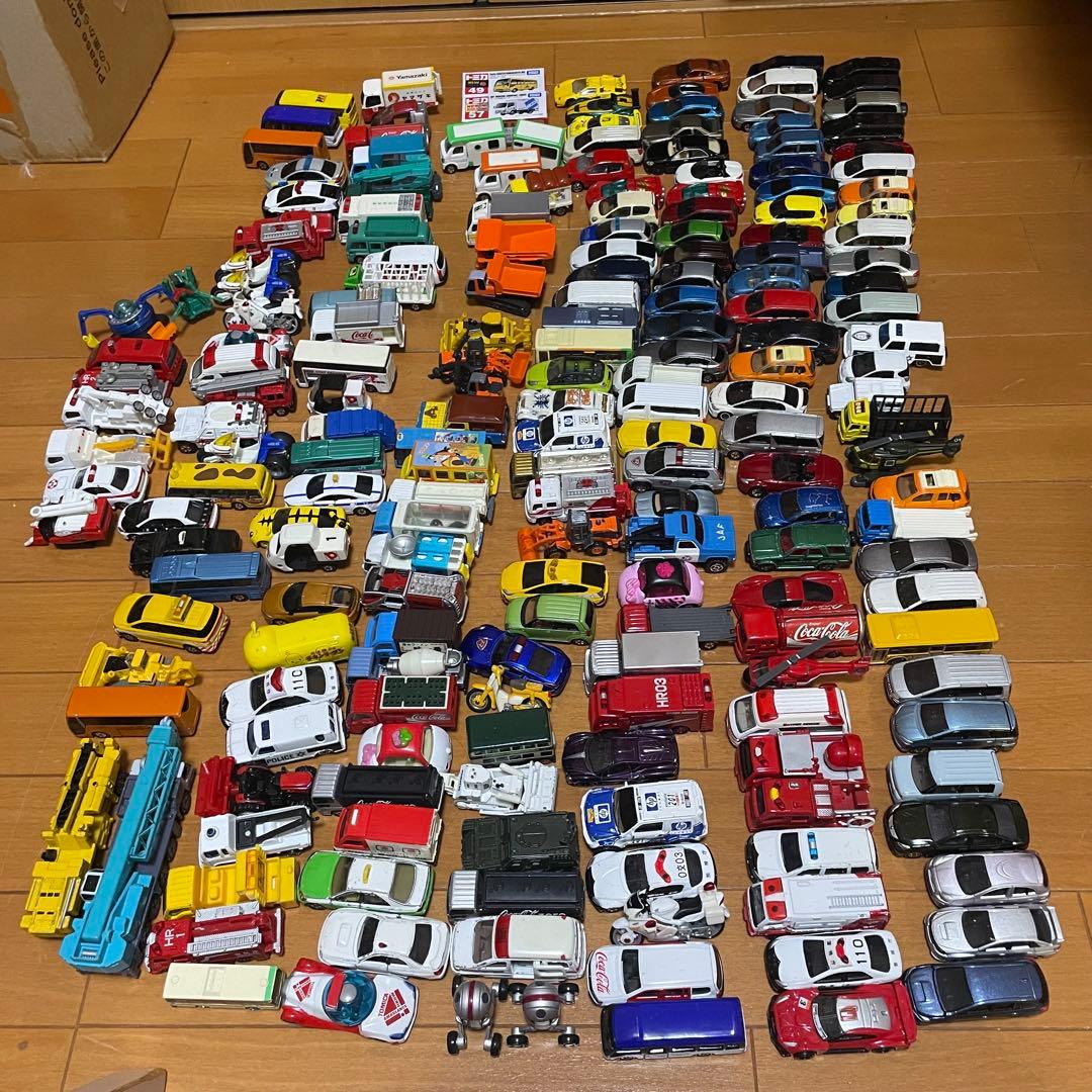 トミカ まとめ売り 200台以上