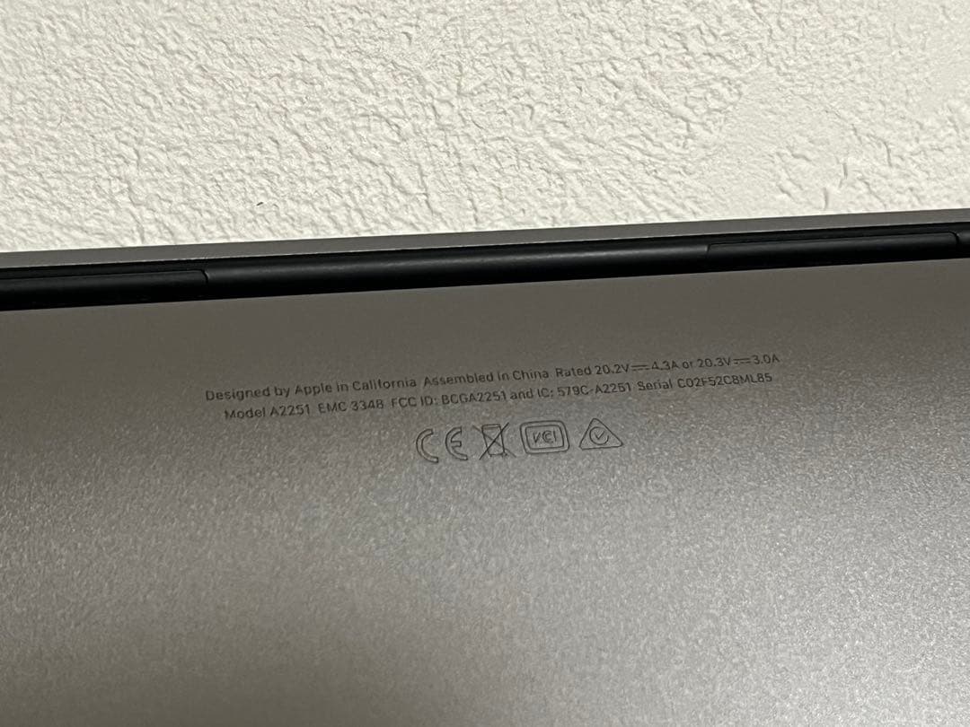 MacBook Pro (2020年式 13インチ i5・16GB・512GB)