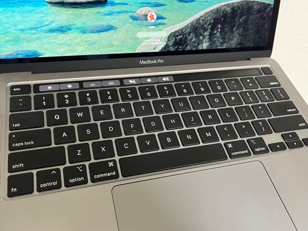 MacBook Pro (2020年式 13インチ i5・16GB・512GB)