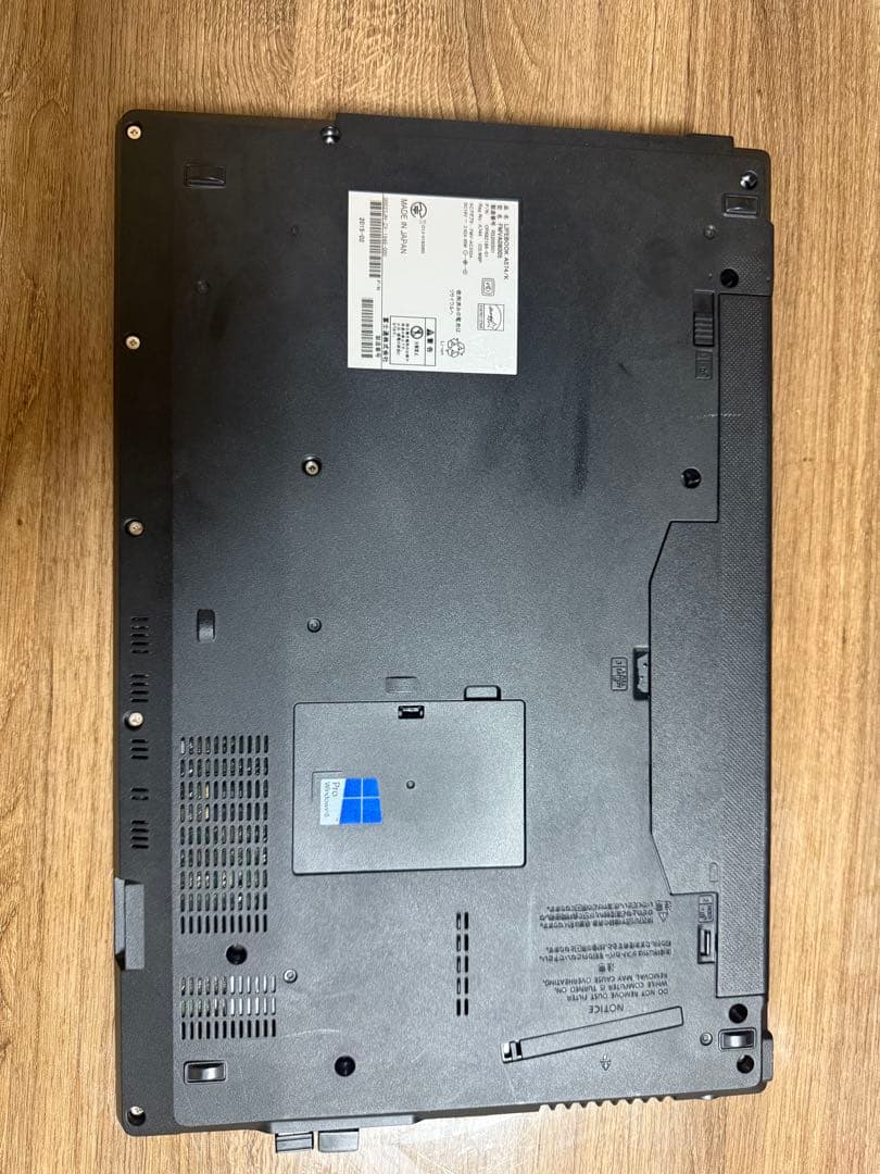 富士通 LIFEBOOK A744/H FMVA0400M ノートパソコン