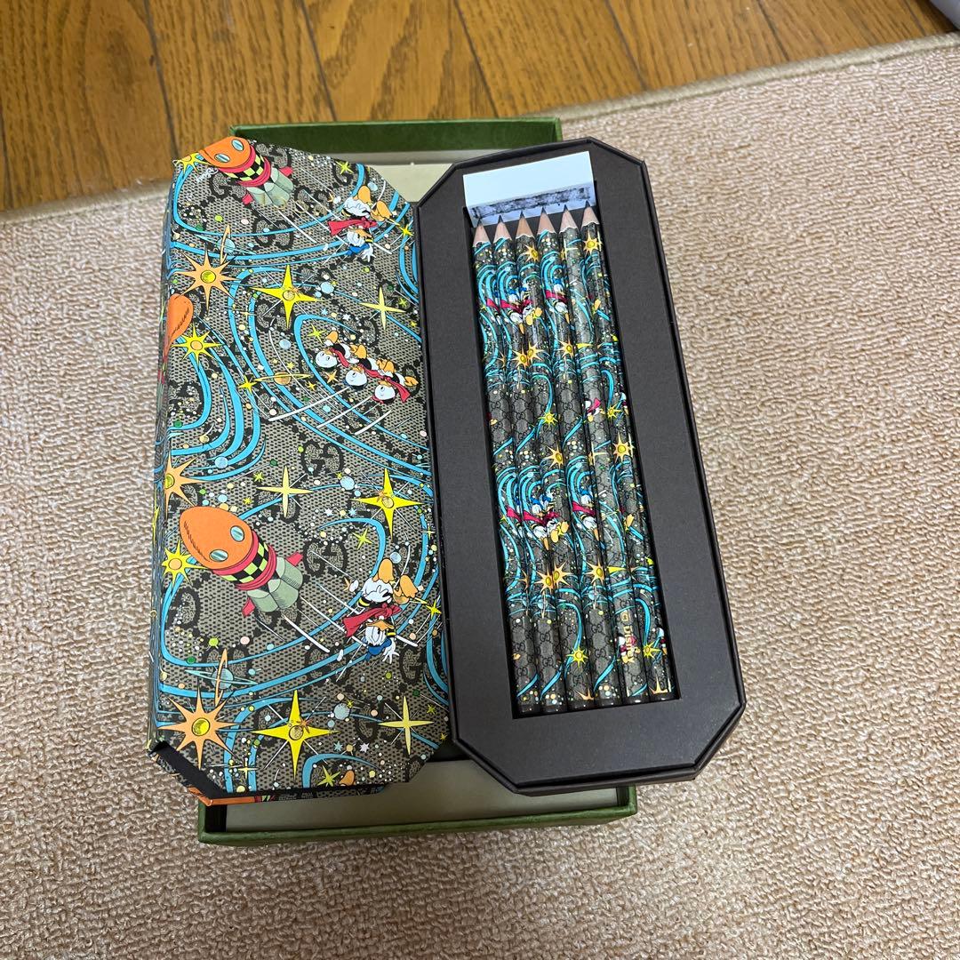 新品未使用　　GUCCI ×ディズニーコラボ鉛筆　　お値下げ