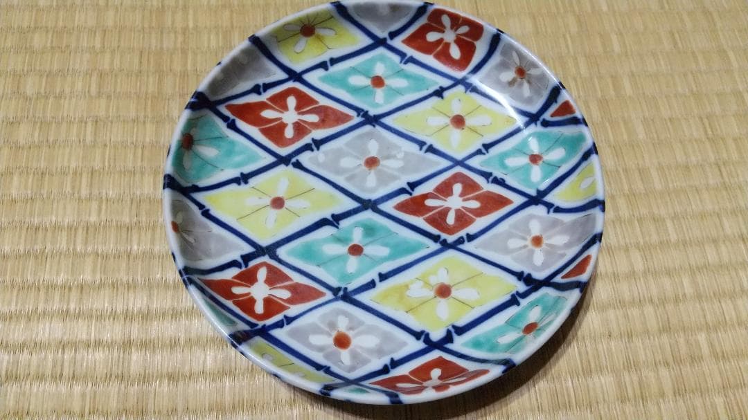 古伊万里　小振　色絵　網目紋　三つ鉢・深皿（大）径24.5×高7ｃｍ