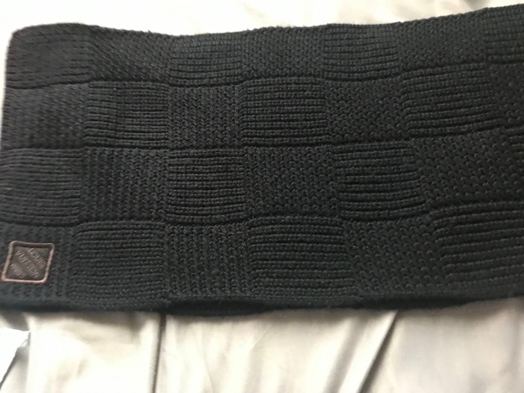 ルイヴィトン　ダミエ柄ブラック　マフラー