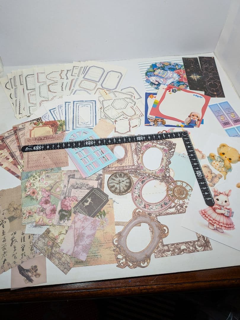 ⑤コラージュ　シール　紙もの　シーリング