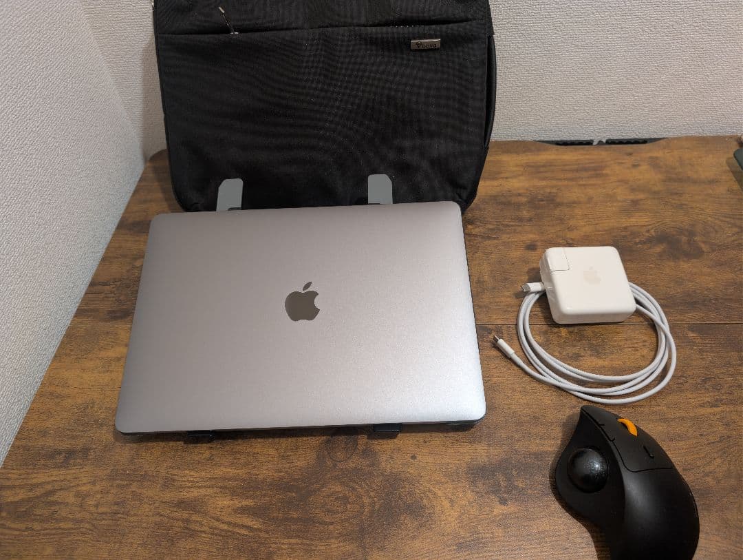 壁*様 Apple MacBook Pro 13インチ M2 2022