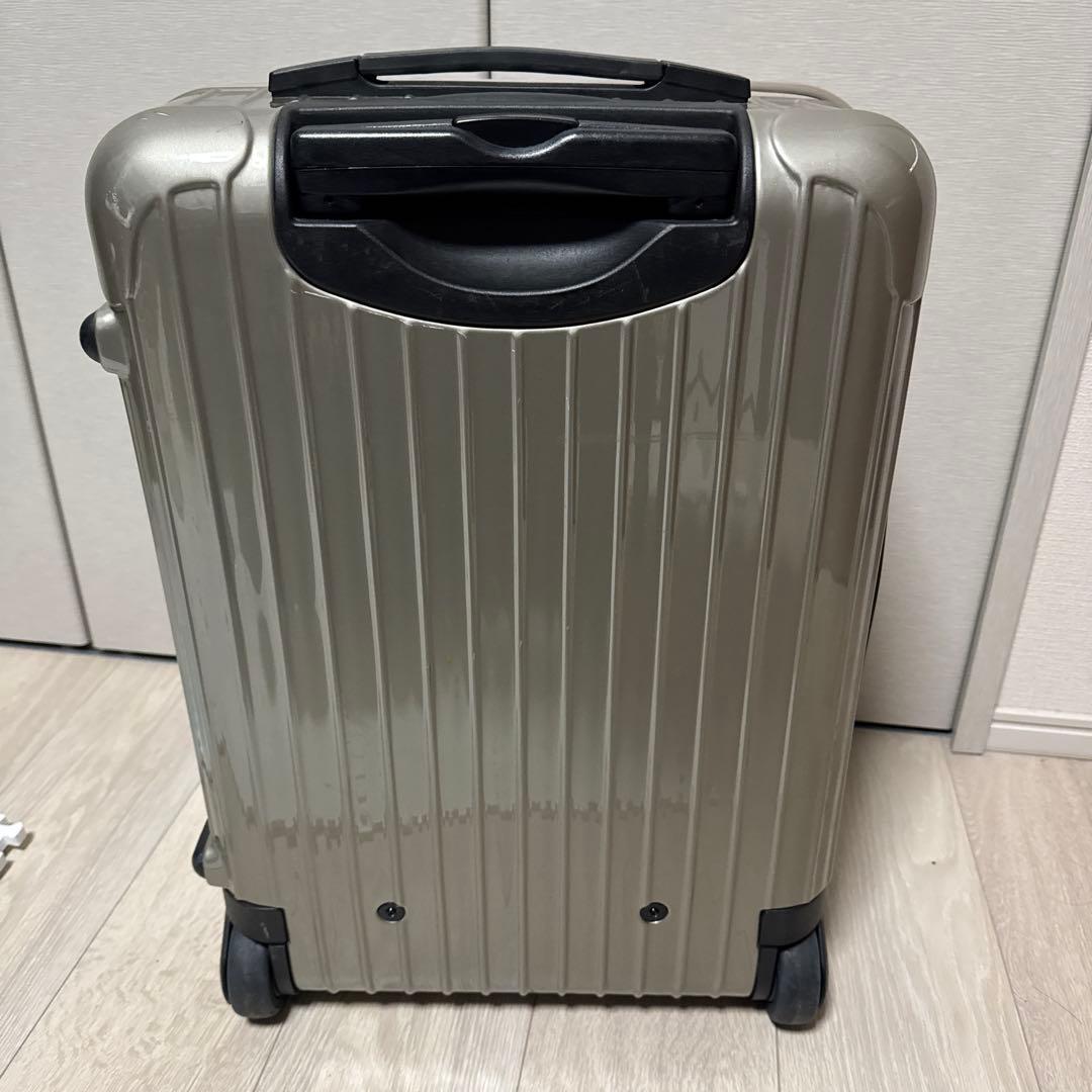 リモア　キャリーケース33リットル　機内持込可サイズ　2輪