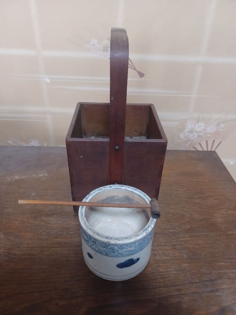 煙管・灰入れ(骨董品)