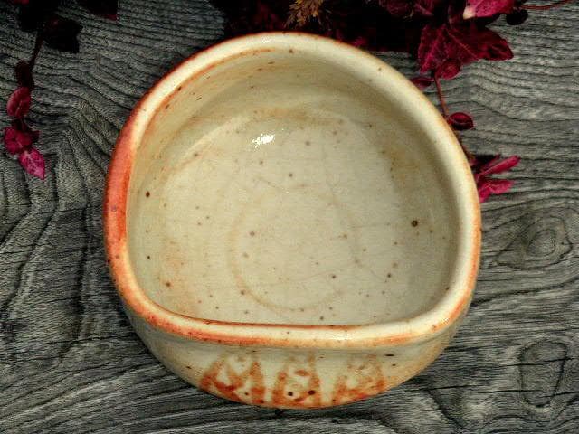 ♥茶碗　美濃焼　志野　無銘　骨董品