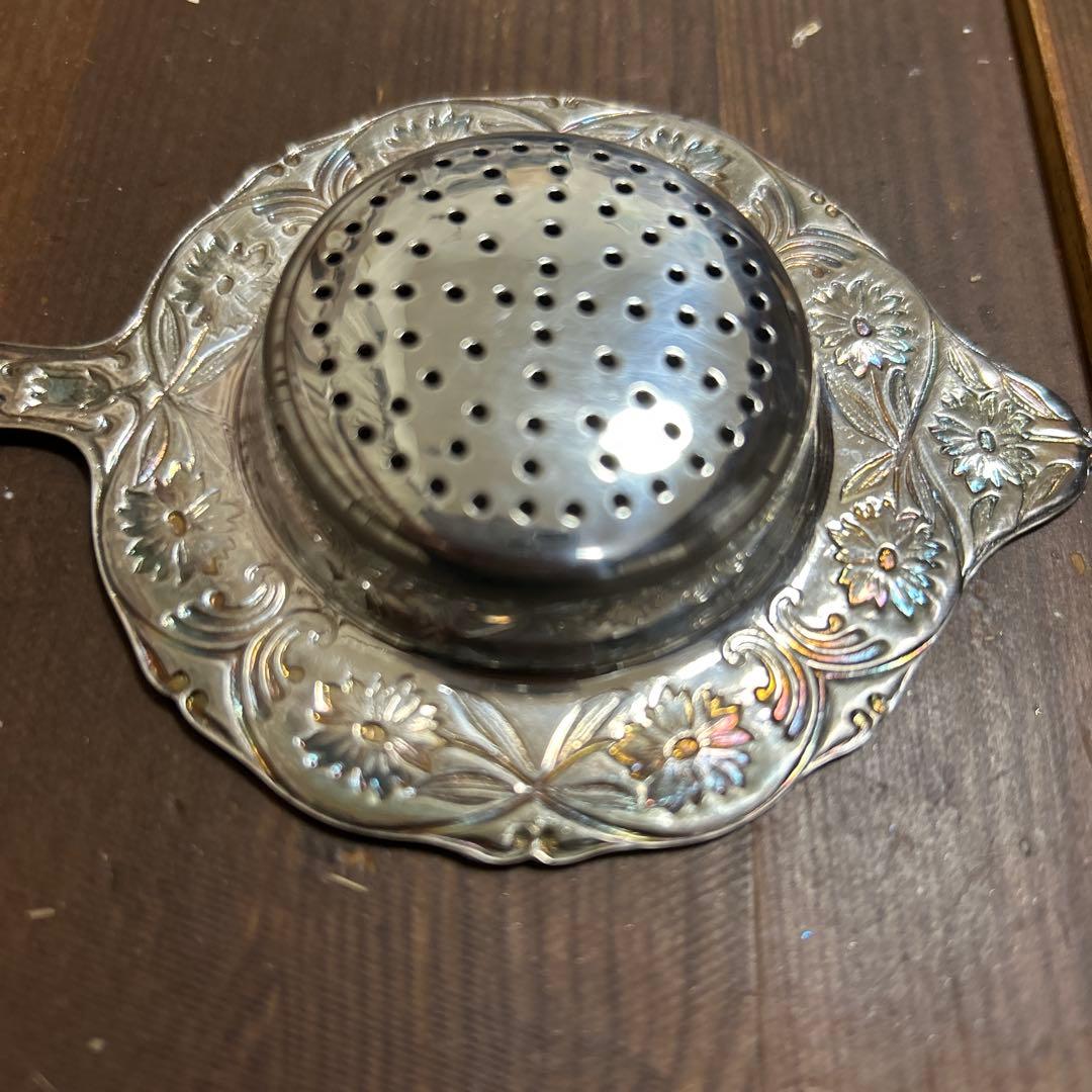 イギリス製　アンティーク　シルバーティーストレイナー　受け皿付き