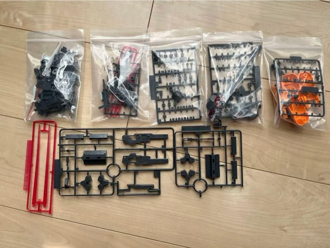 【積みプラ処分】ガンプラ複数＋エアブラシシステム・デカール・ジャンク多数