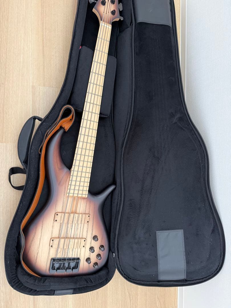 F-bass BN5 Brown Sunburst 18年製