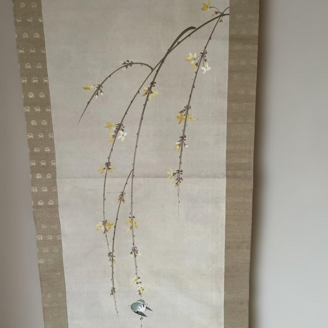 2軸セット　「しだれ桜」　「花と鳥」の掛軸 木製収納箱付き