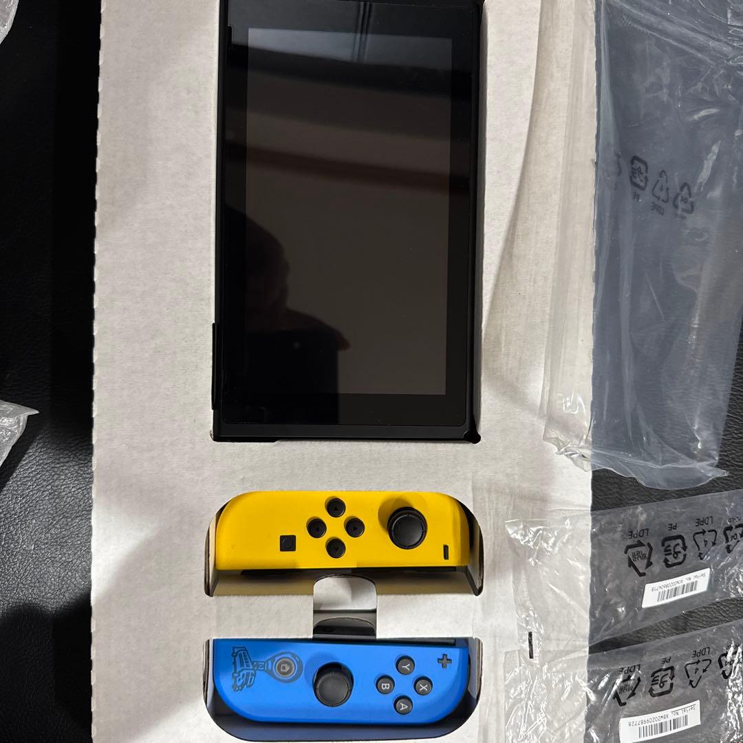 （未使用品）Nintendo Switch本体フォートナイトカラーおまけ付き