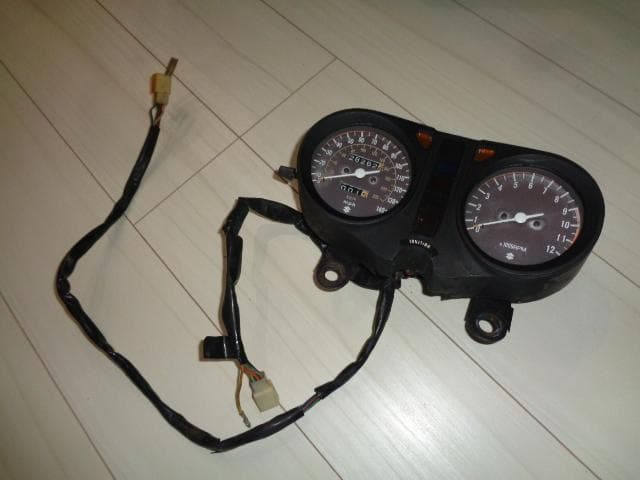 GS750　メーター