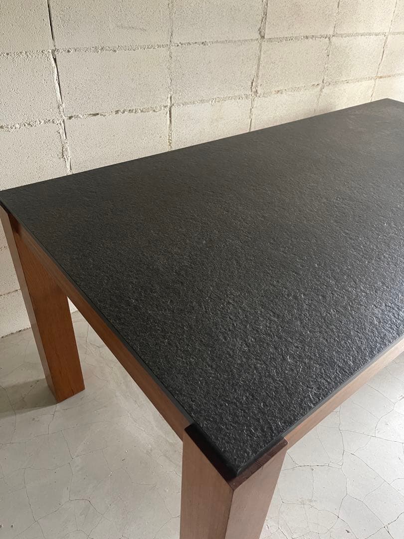 やー　御影石 × ウォールナット　ダイニングテーブル　クラスティーナ