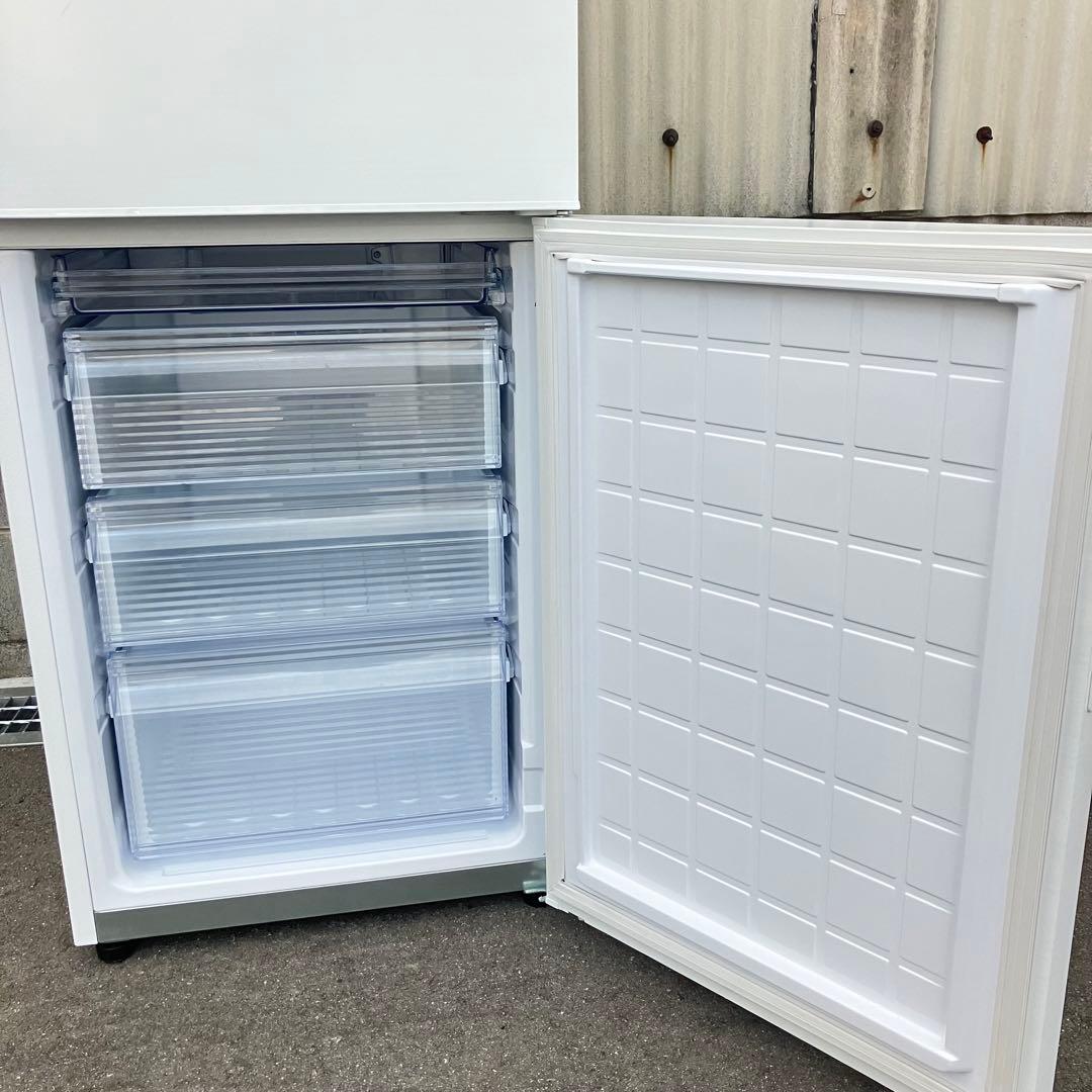 SHARP 冷蔵庫 SJ-PD31H-W ホワイト 2022年製