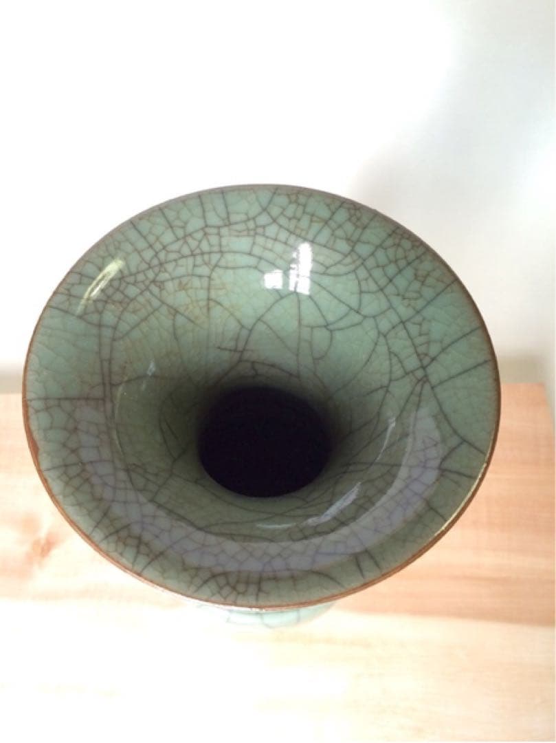 官窯 【哥釉 青瓷尊】　青磁器