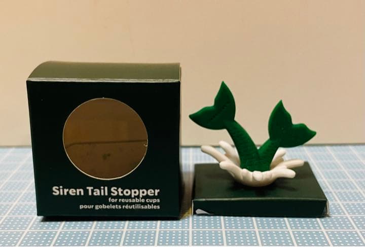 スターバックス　ヨーロッパ，人魚のしっぽトッパー