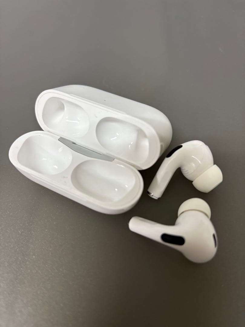 【訳あり】AirPodsPro 第2世代 / USB-C / <No.1746>