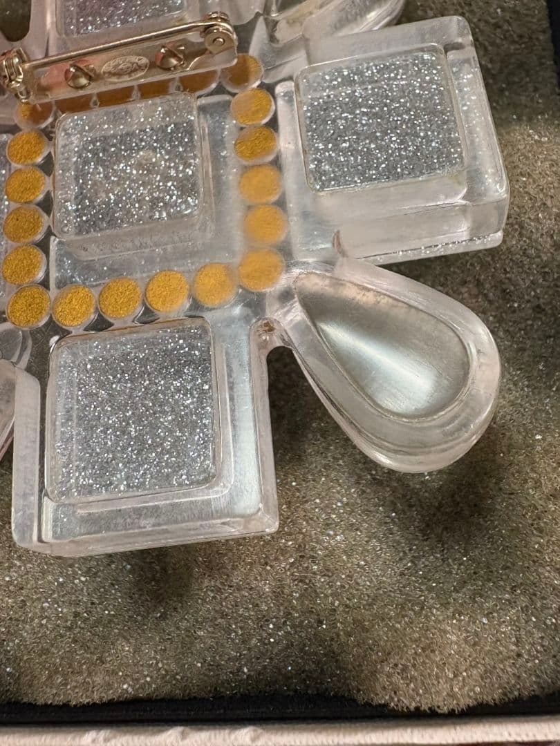 本物！シャネル　ヴィンテージ　ブローチ