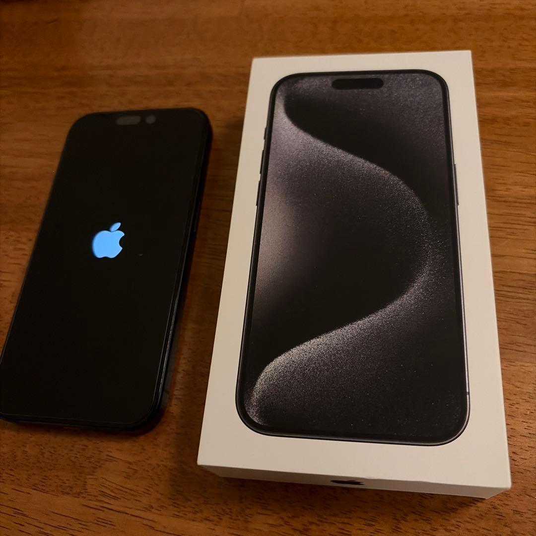 【美品】iPhone15 Pro 128GB ブラックチタニウム 87%