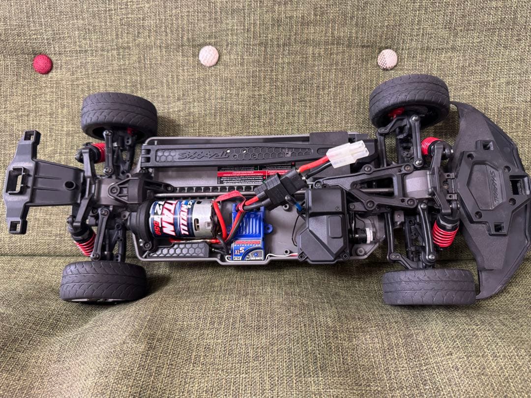 トラクサス　コルベット　スティングレイ　C8 RTR