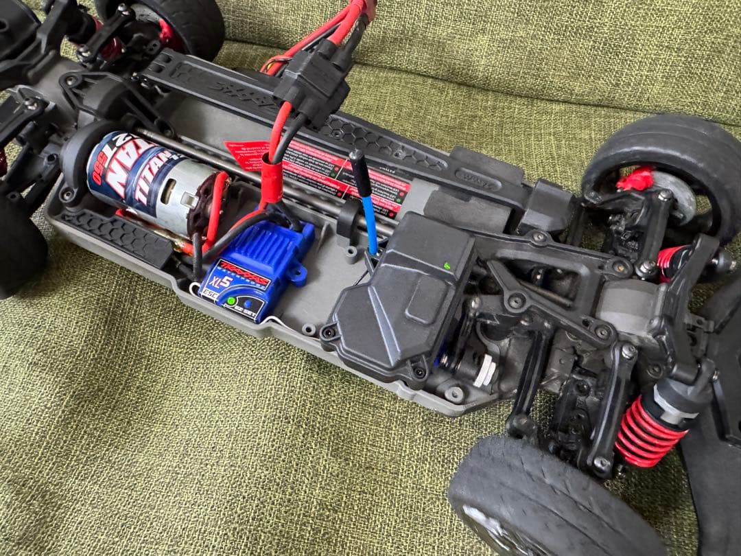 トラクサス　コルベット　スティングレイ　C8 RTR