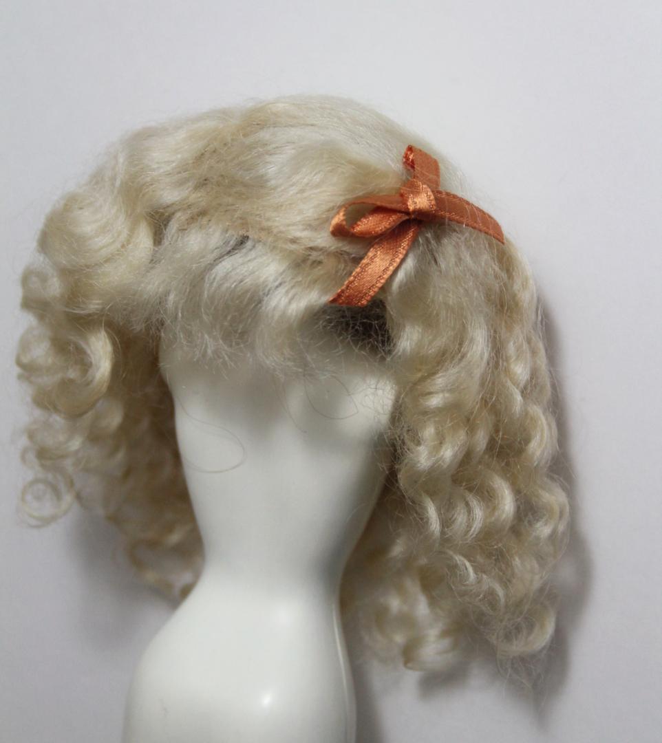 ◎新品【頭囲17cm】モヘア　ウィッグ　ビスクドール 人形用　ウイッグ
