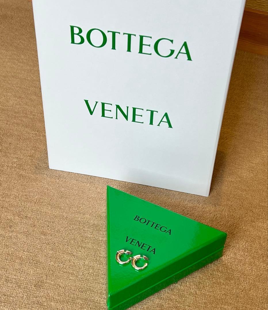 Bottega Veneta フープピアス